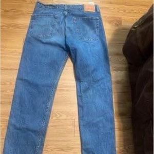 Men’s Levi’s jeans - Like New!